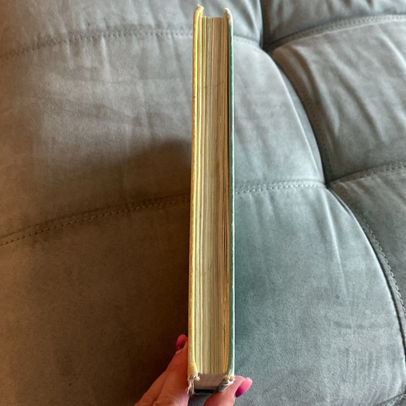 On We Go, Thomas Nelson and Sons Book - Picture 6 of 8